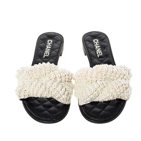 chanel black pearl slides